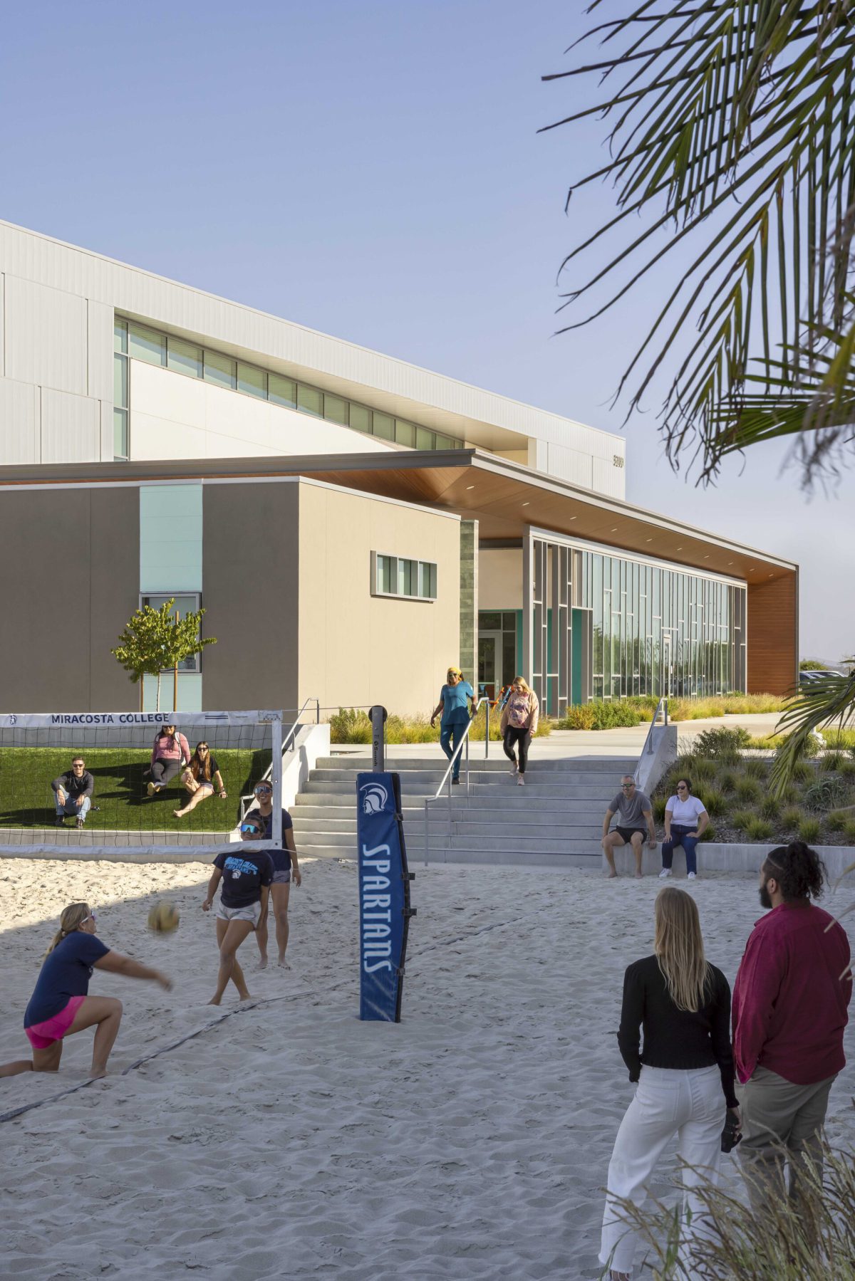 Mira Costa College