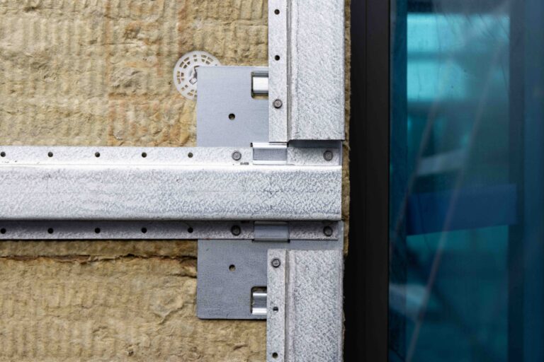 A Quick, Smart Look at Standard Girts and Window Detailing